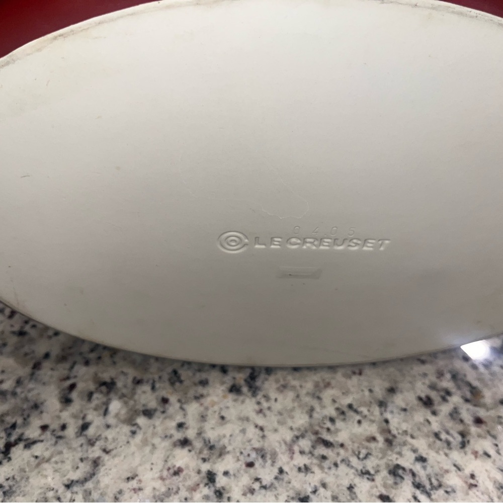 Le Creuset Stoneware Oval Baking Dish - Picture 3 of 5